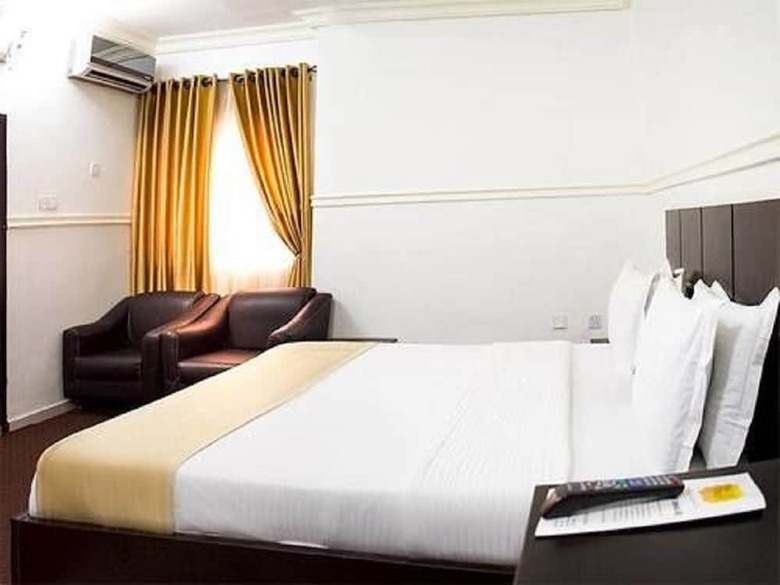 Hotel Bjorne Suites