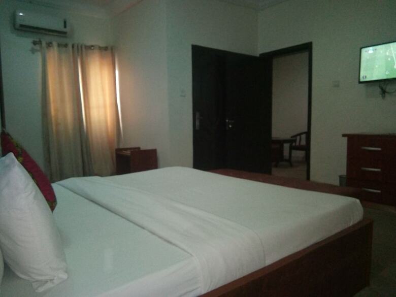 Hotel Bjorne Classic Suites
