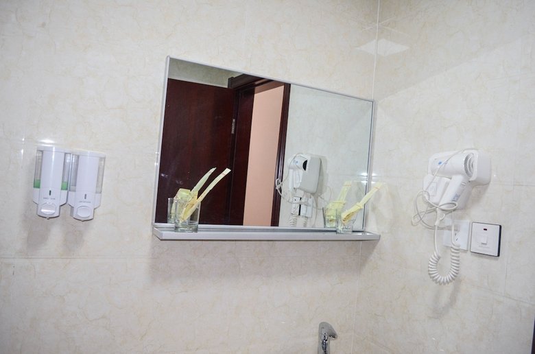 Chinese Business Hotel