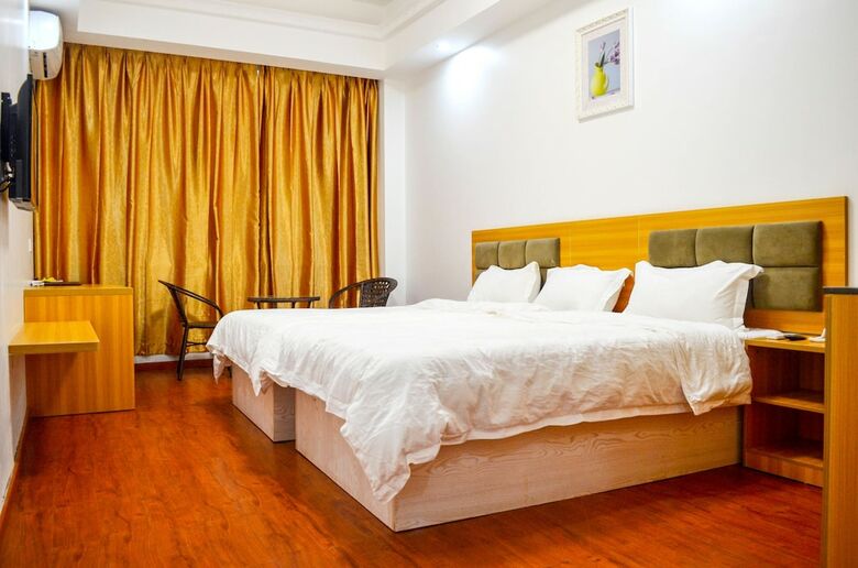 Chinese Business Hotel