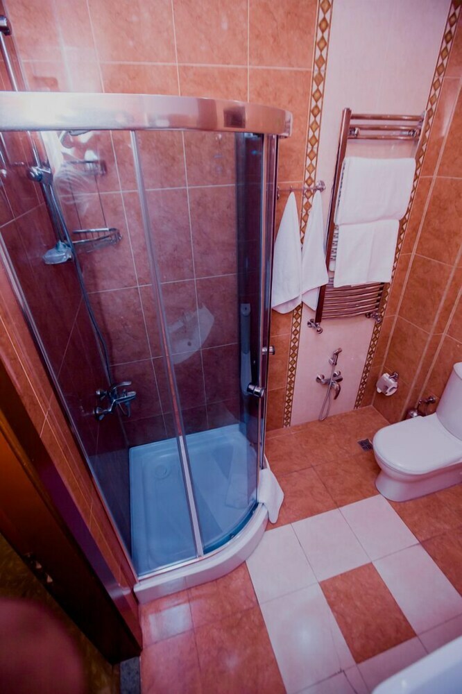 Travel Hotel