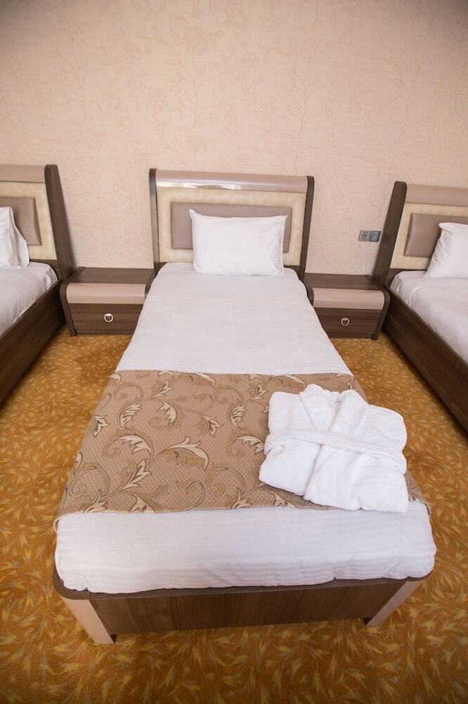 Travel Hotel