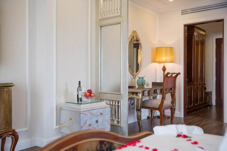 Damsels Hanoi Boutique Hotel