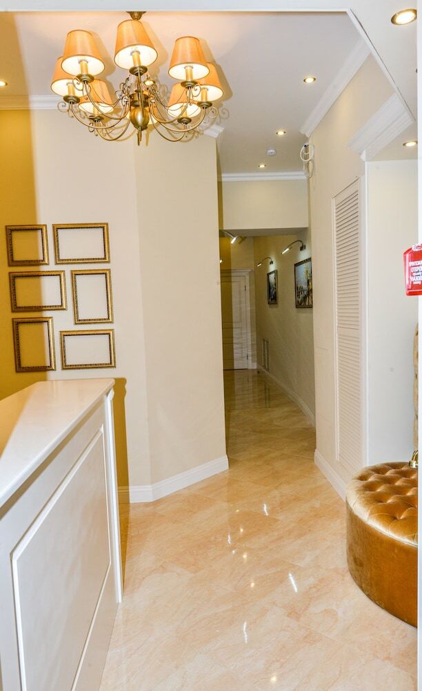 Nevsky Row Hotel - Nevsky 106