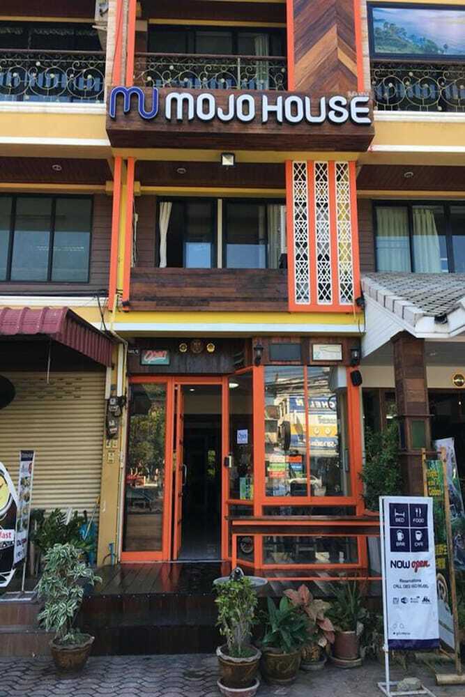 Hostal Mojo House