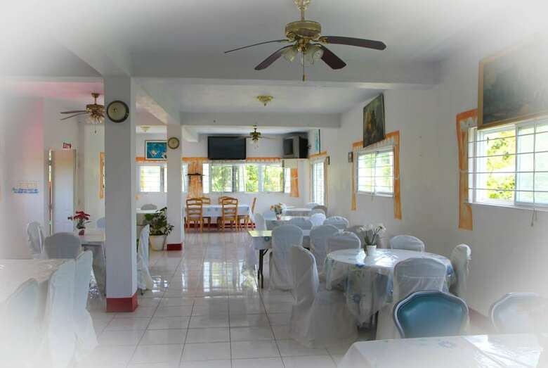 Hotel Executive Shaw Park Guest House