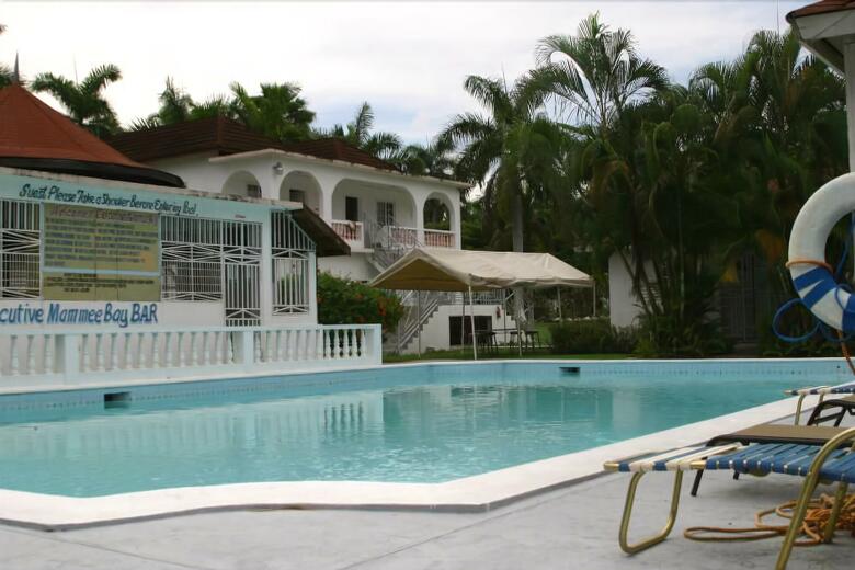 Executive Mamme Bay Hotel And Conference