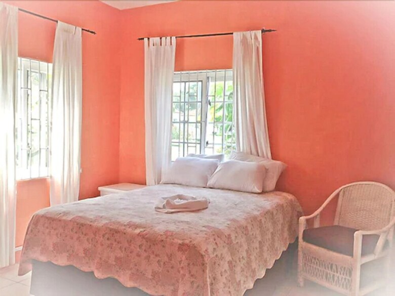 Executive Mamme Bay Hotel And Conference