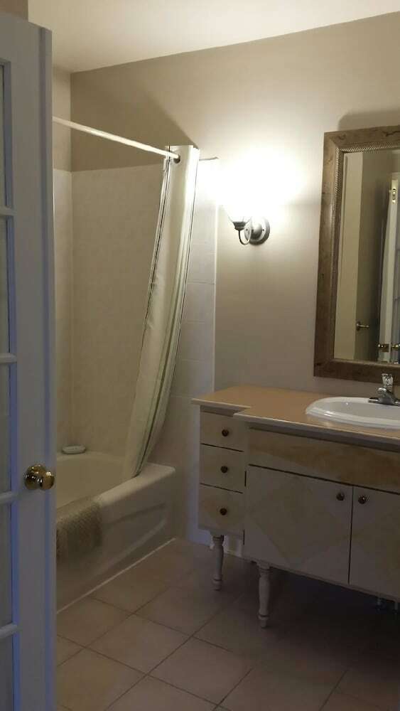 Hotel St. Vincent Row Suites
