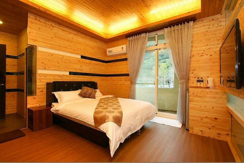 Lovers Hot Spring B&B