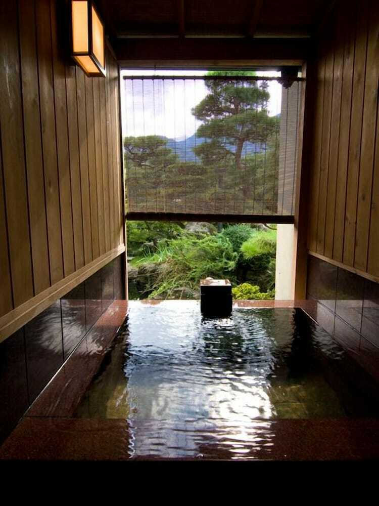 Ryotei Takano