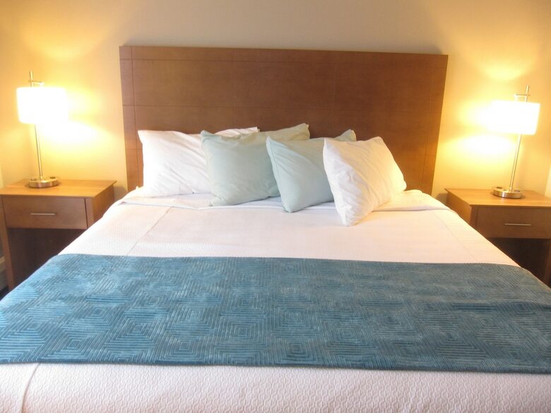 Hotel Hampton Village Inn