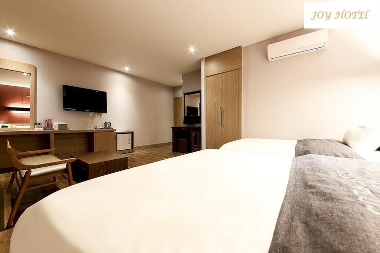 Joy Hotel