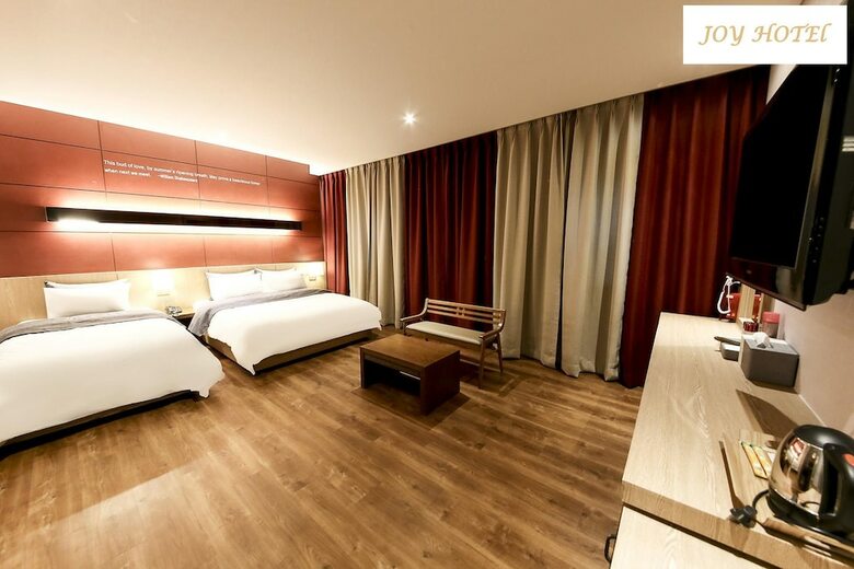 Joy Hotel