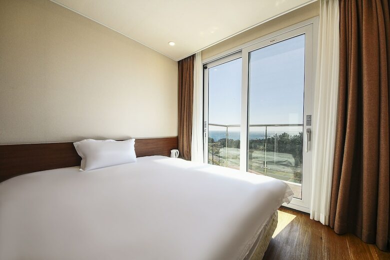 Jeju Ocean Blue Hotel