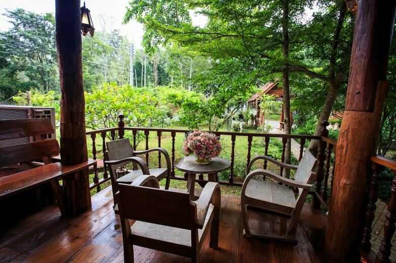 Hotel Thanyarat Resort
