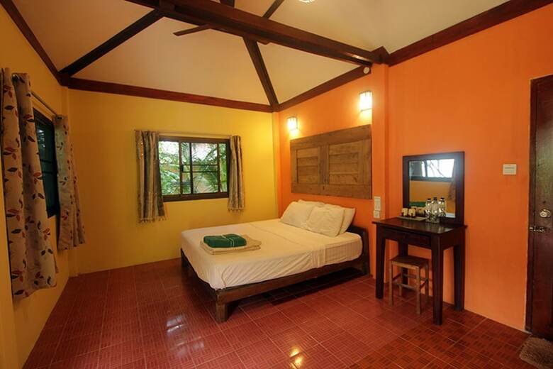 Hotel Chomjan Beach Resort