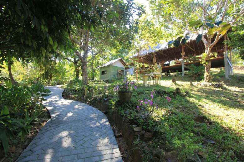 Hotel Chomjan Beach Resort