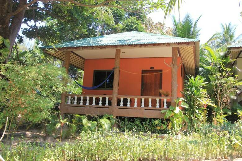 Hotel Chomjan Beach Resort