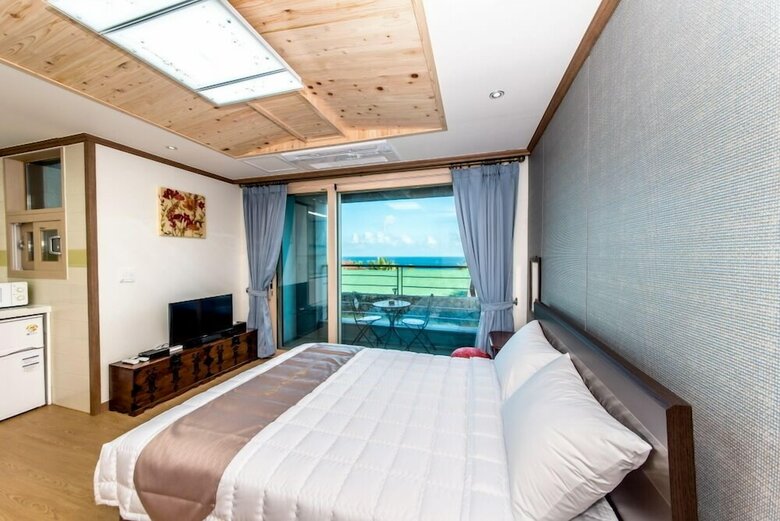 Sea & Wave Pension