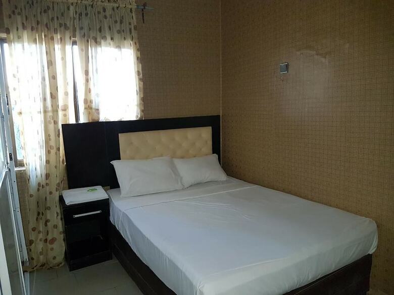 Tauba Hotel