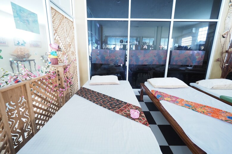 Hotel Sea Breeze Guest House