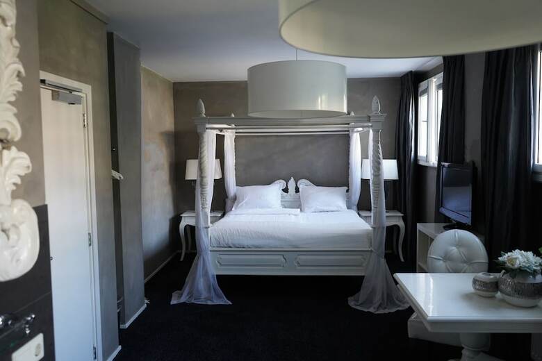 Hotel Huis Van Bewaring