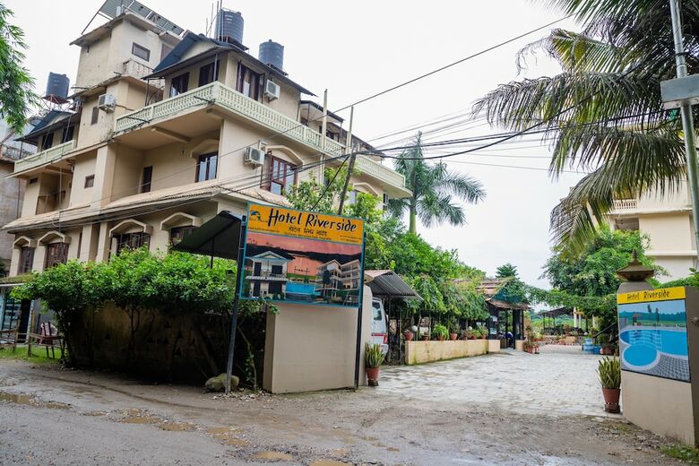 Hotel Riverside