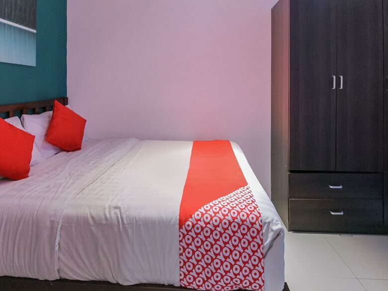 Oyo 105 Melbourne Suites Hotel