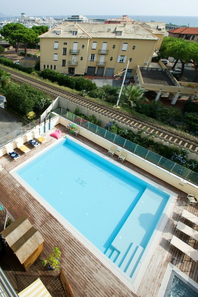 Hotel Excelsior