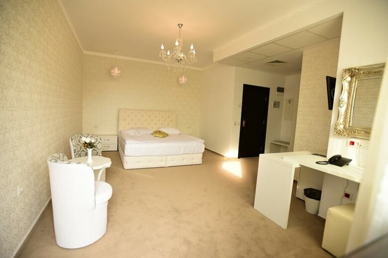 La Rocca Hotel Boutique