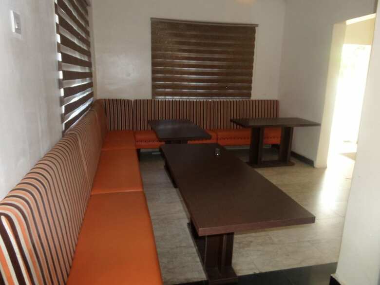 Hotel Vine Apartments & Resort