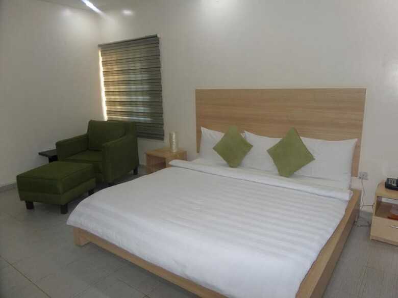 Hotel Vine Apartments & Resort