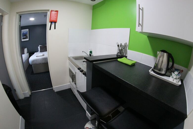 Apartamentos Lymedale Suites