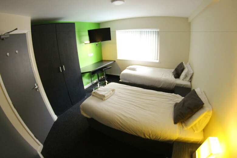 Apartamentos Lymedale Suites