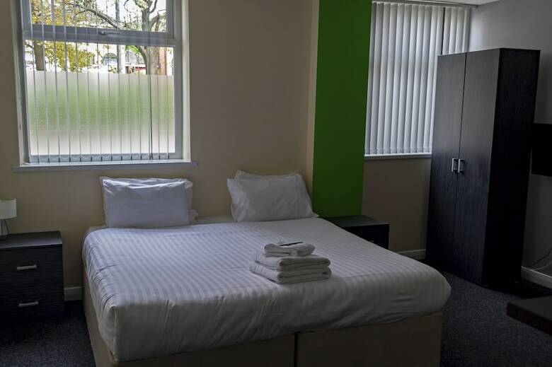 Apartamentos Lymedale Suites