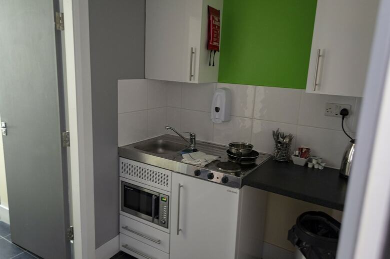 Apartamentos Lymedale Suites