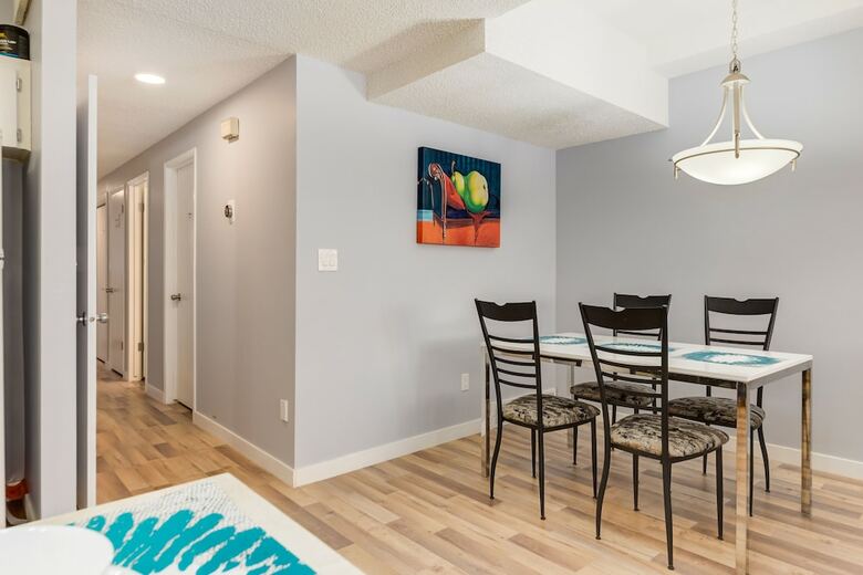 Apartamentos Fabulous 4br Suite Close To Dt Sait Uofc