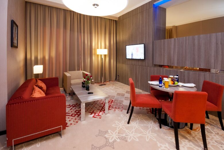 Mira Waterfront Hotel