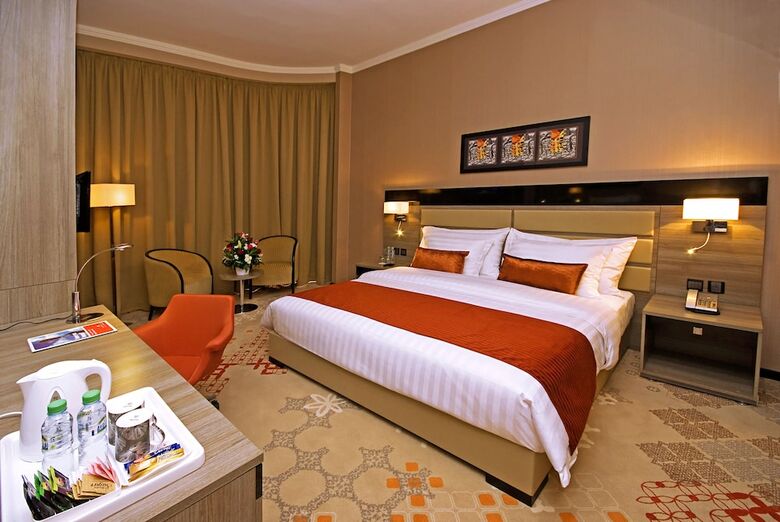 Mira Waterfront Hotel