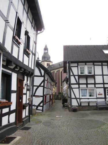 Apartamento Ferienwohnungen - An Der Kunstakademie