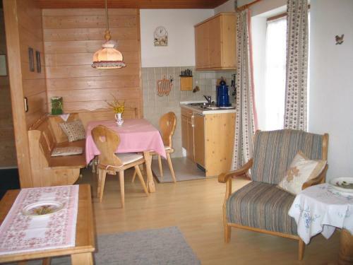 Apartamento G�stehaus H�cher