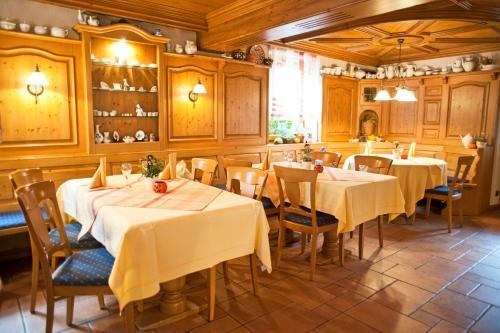 Hostal Landgasthaus Zur Linde