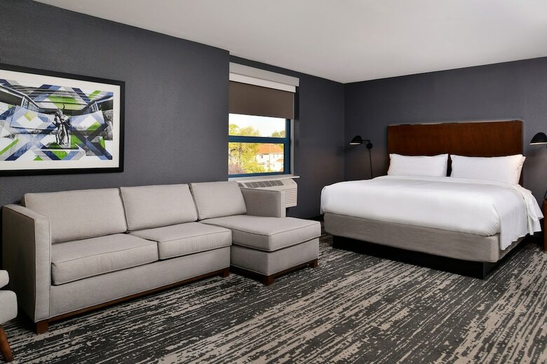 Hotel Four Points By Sheraton Omaha Midtown