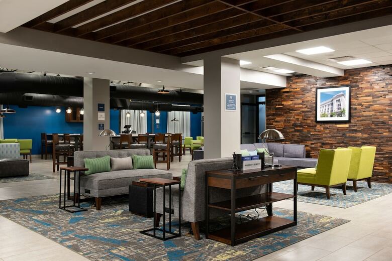 Hotel Four Points By Sheraton Omaha Midtown