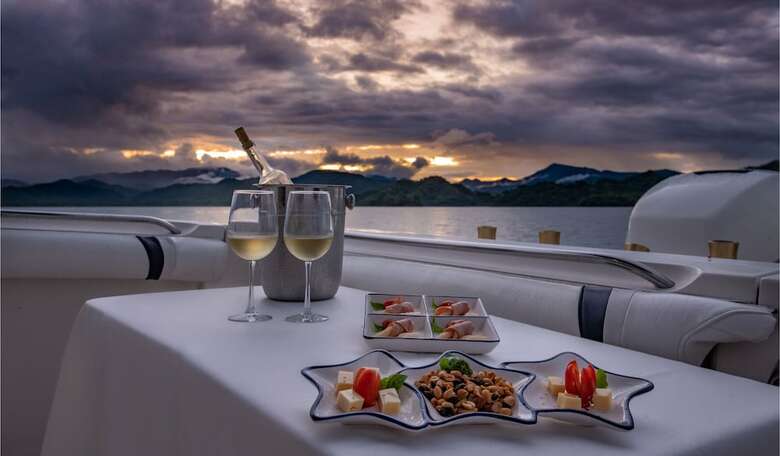 Isla Chiquita Glamping Hotel