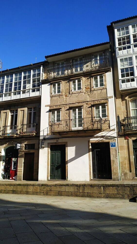 Residencia Hostal Pico Sacro I