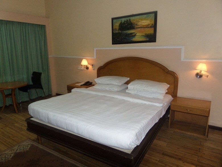 Hotel Arcade Suites