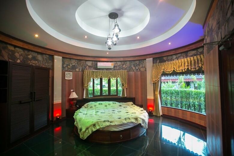 Hotel Two Tiger Resort & Spa