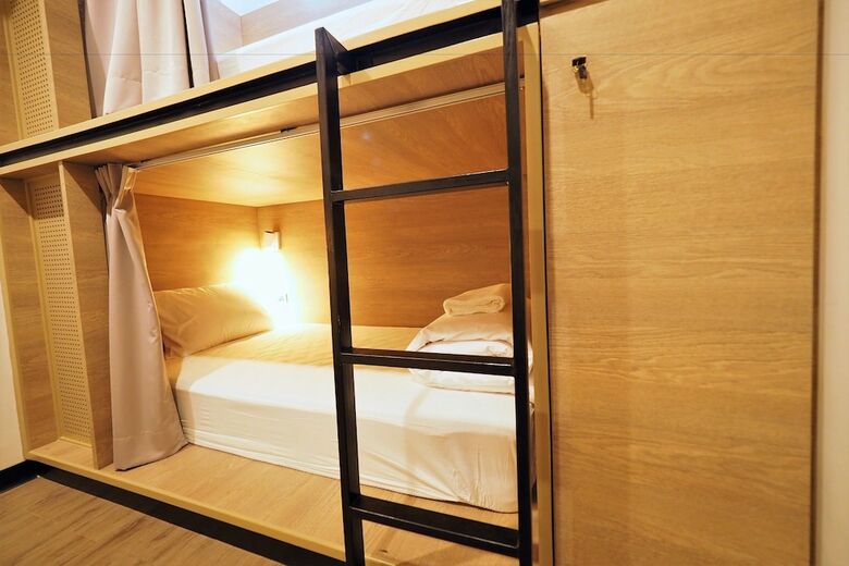 Hostal T Hostel @ Victory Monument